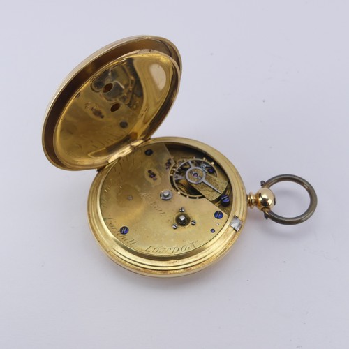 122 - A Victorian 18ct yellow gold hunter Pocket Watch, the unsigned white enamel dial with Roman Numerals... 