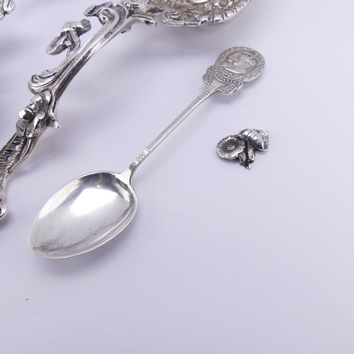 96 - A pair of late Victorian silver Serving Spoons, by William Comyns & Sons, hallmarked London 1900... 