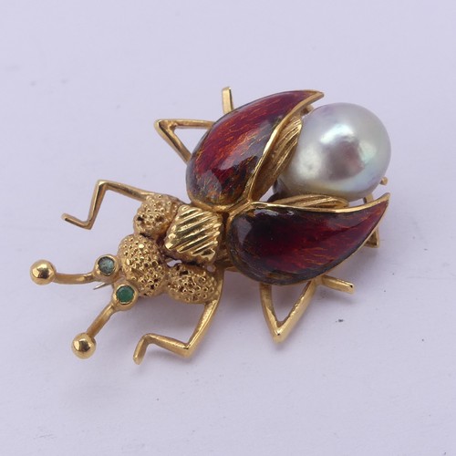 320 - An 18ct yellow gold 'Bug' Brooch, with cultured pearl abdomen, red enamelled wings and emerald eyes,... 