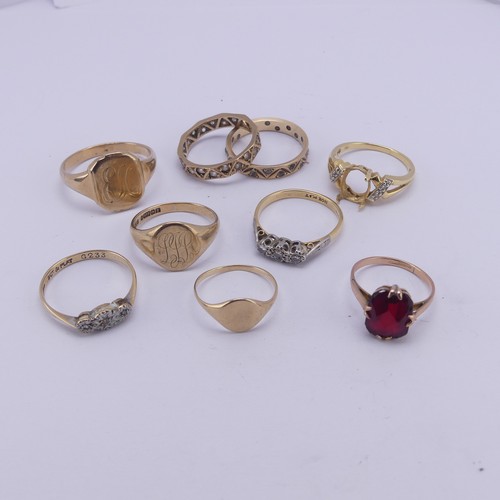 356 - A collection of eight small 9ct gold Rings; three signets, including one child's, two three stone di... 