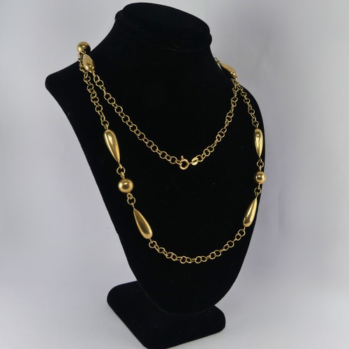 257 - A 9ct yellow gold chain Necklace, London imports marks for 1976, 80cm long, 19.1g.