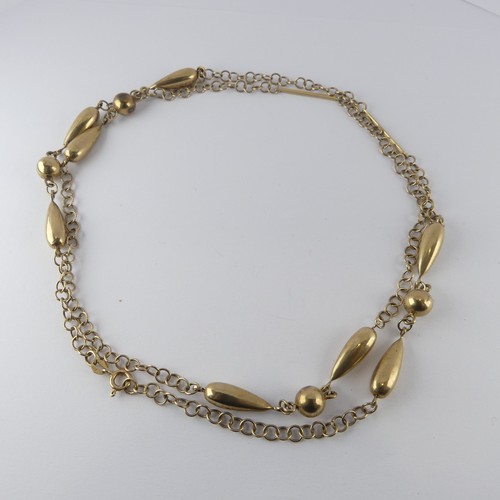 257 - A 9ct yellow gold chain Necklace, London imports marks for 1976, 80cm long, 19.1g.