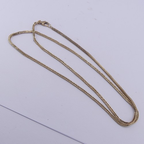 267 - A 14ct yellow gold Chain, with a replacement 9ct gold clasp, 57cm long, total weight 8.7g.... 