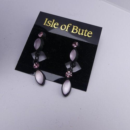 379 - A cased silver and quartz 'interchangeable' Earring set, one stone missing and one silver mount a la... 