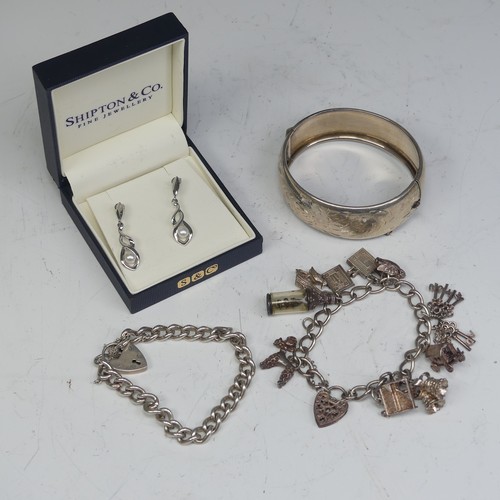 384 - A quantity of Jewellery and Costume Jewellery, including a silver charm bracelet, a silver curb link... 