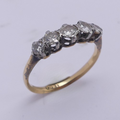 216 - A graduated five stone diamond Ring, the centre stone approx. 0.15ct, all mounted in 18ct yellow and... 