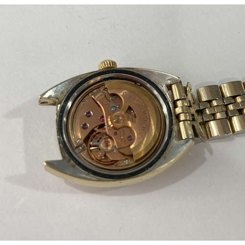 146 - A lady's Omega Constellation Chronometer Wristwatch, 568.001, the silvered dial with gilt baton mark... 