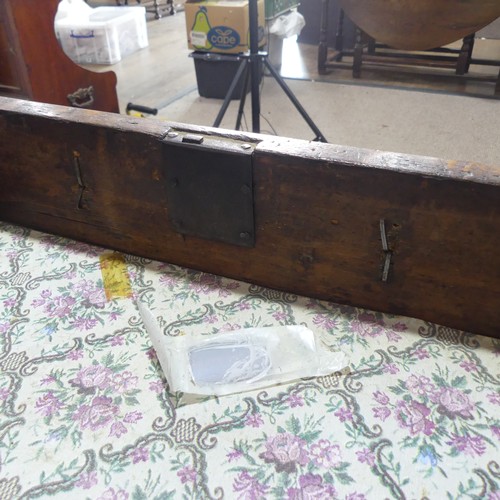 340 - An early 18th century walnut oyster veneered Chest of drawers, the rectangular moulded top with radi... 