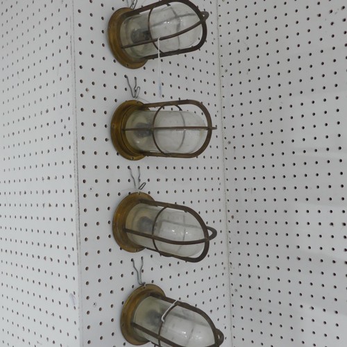 375 - A set of eight 20th century brass bulkhead passageway Lights, possibly marine, L 20 cm(8)... 