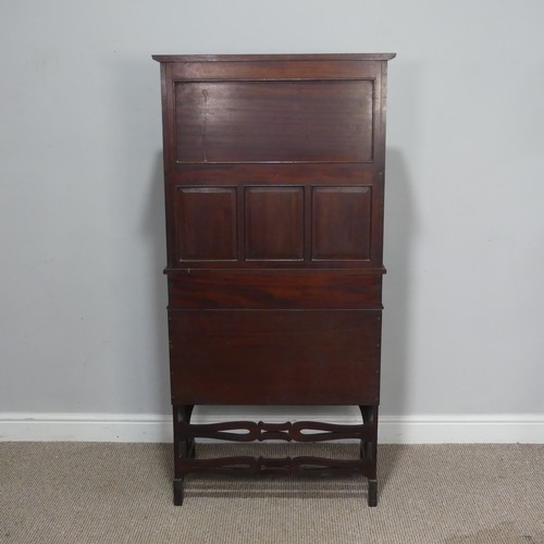 422 - An Arts and Crafts mahogany students Bureau, by Oetzmann & co, top over open shelf and Art Nouve... 