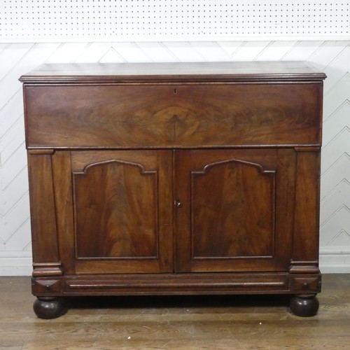 454 - A good 19th century mahogany secretaire Chest / Cupboard, rectangular top with decorative banding, a... 