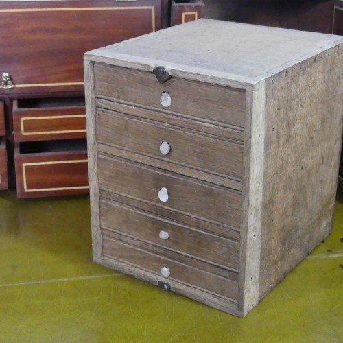 454 - A good 19th century mahogany secretaire Chest / Cupboard, rectangular top with decorative banding, a... 