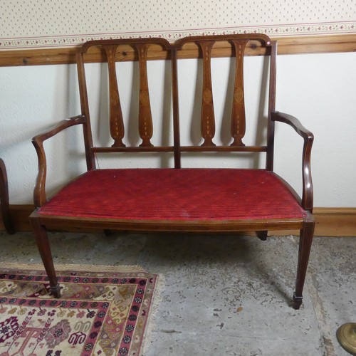 462 - An Edwardian mahogany and inlaid double chair backed Settee, raised on tapering supports, W 101 cm x... 