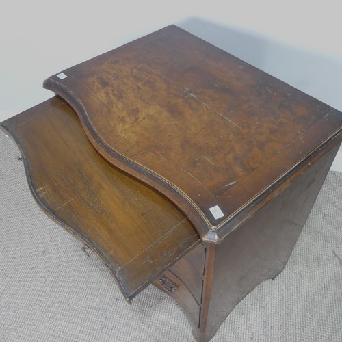 509 - An early 20th century burr walnut and mahogany serpentine Chest of drawers, of small proportions, W ... 