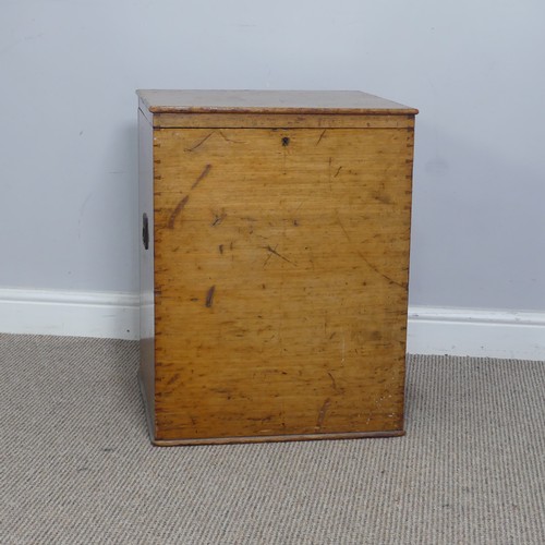 515 - A 20th century oak campaign Box / Trunk, of square proportions, with inset brass handles, W 47 cm x ... 