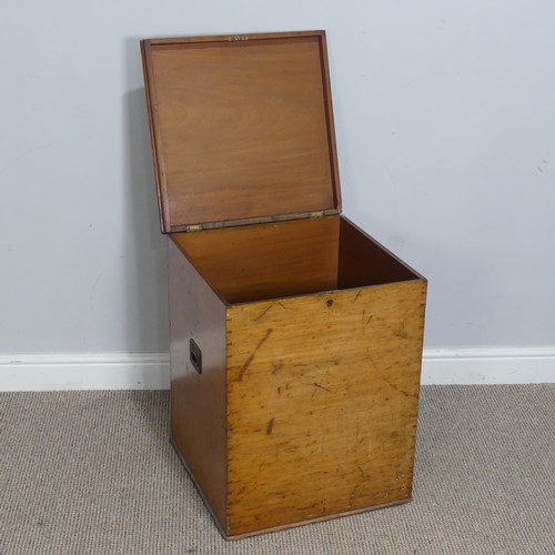 515 - A 20th century oak campaign Box / Trunk, of square proportions, with inset brass handles, W 47 cm x ... 