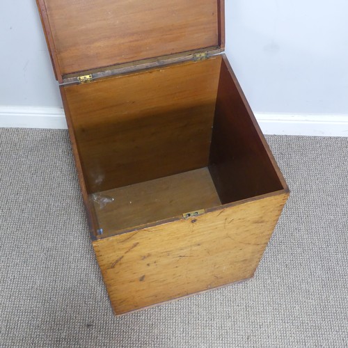 515 - A 20th century oak campaign Box / Trunk, of square proportions, with inset brass handles, W 47 cm x ... 