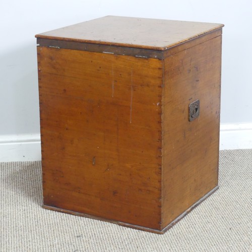 515 - A 20th century oak campaign Box / Trunk, of square proportions, with inset brass handles, W 47 cm x ... 