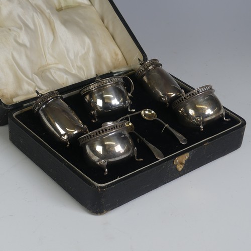 36 - A cased George V silver five piece Cruet Set, by Jones & Crompton, hallmarked Birmingh... 