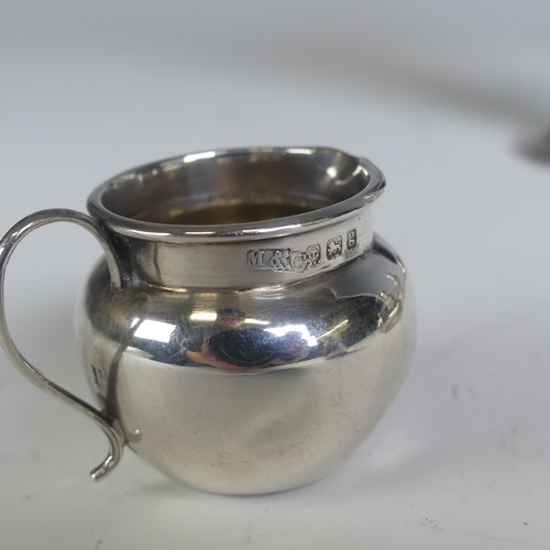 23 - An Edwardian silver Sugar Caster, by T H Hazlewood & Co., hallmarked Birmingham 1905, with integ... 