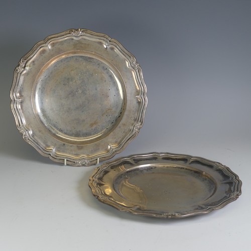 31 - A pair of early 20thC Danish silver Salvers, .826 standard, hallmarked 1910 with assay master's mark... 