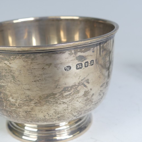 3 - An Edward VIII circular silver Sugar Bowl, by Blackmore & Fletcher Ltd., hallmarked London, 1936... 