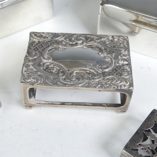 17 - A George V silver lady's Cigarette Case, by Joseph Gloster Ltd, hallmarked Birmingham 1917, 7.5... 