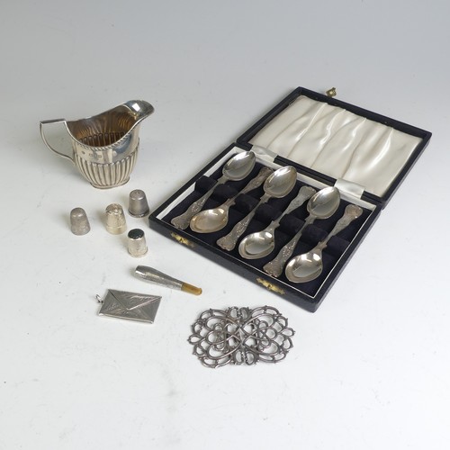 45 - A cased set of six Elizabeth II silver Teaspoons, by Cooper Brothers & Sons Ltd., hallmarked She... 