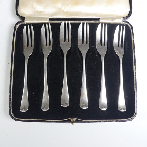 8 - A cased set of six George V silver Coffee Spoons, by Mappin & Webb Ltd., hallmarked Sheffield 19... 