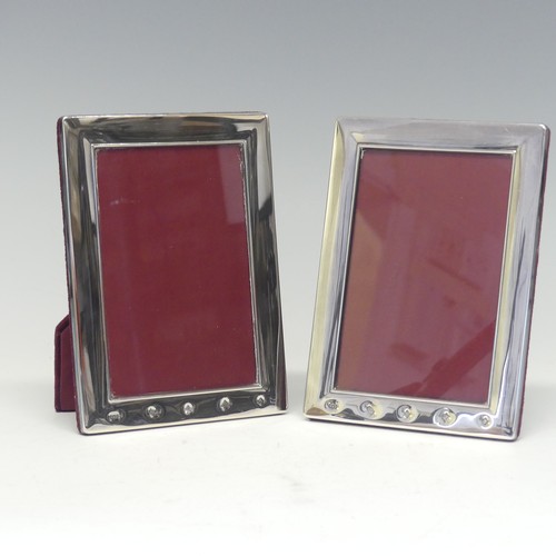 63 - A pair of Elizabeth II silver mounted Easel Frames, by Roberts & Dore Ltd, hallmarked Sheffield ... 