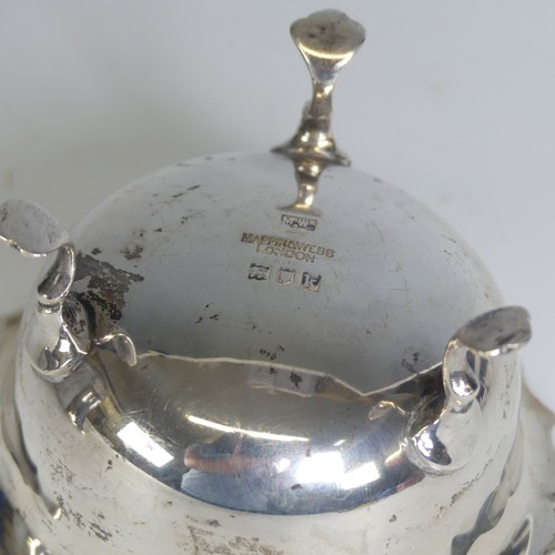 57 - An Edwardian silver Sugar Bowl, by Joseph Gloster Ltd., hallmarked London 1905, of circular form wit... 