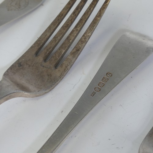 30 - A set of five Victorian Scottish silver Forks, hallmarked Edinburgh 1872, Old English pattern, crest... 