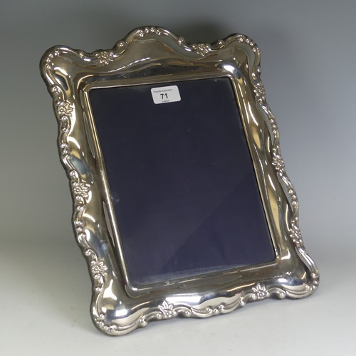 71 - An Elizabeth II silver mounted Easel Frame, by Carr's of Sheffield Ltd, hallmarked Sheffield 2004, o... 