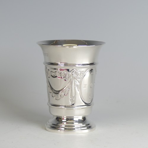 92 - A limited edition Elizabeth II Silver Jubilee commemorative Britannia silver Beaker, by S J Ros... 