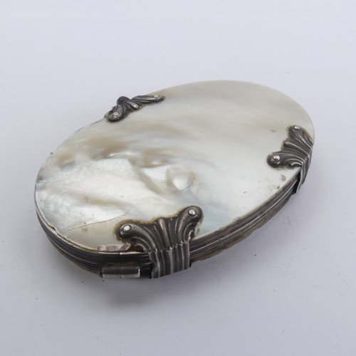 93 - A George III silver mounted mother of pearl Magnifying Glass, of traditional form with rotating oval... 