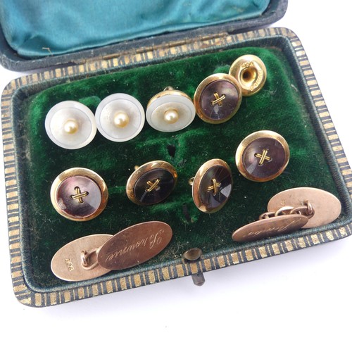 303 - A cased 15ct gold Stud / Stick Pin Set, with screw fitting cultured pearl finial, together with five... 