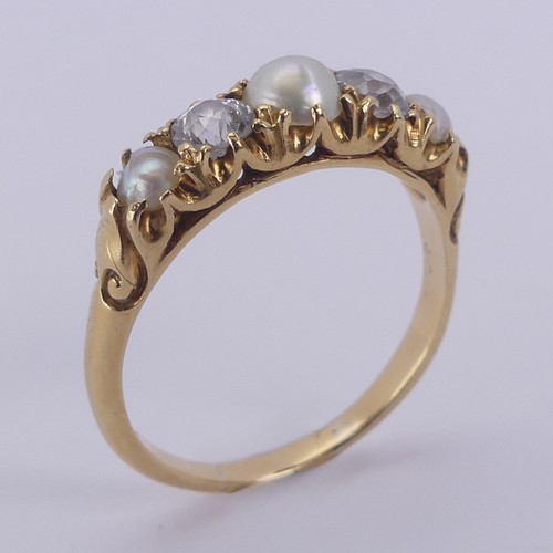 181 - A diamond and half pearl five stone Ring, with two old cut diamonds each approx. 0.25ct and three gr... 