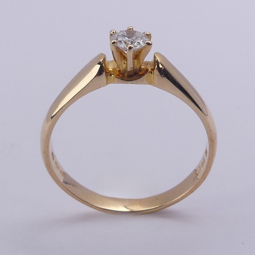 207 - A single stone diamond Ring, the brilliant cut stone approx. 0.25ct, six claw set in 18ct yellow gol... 