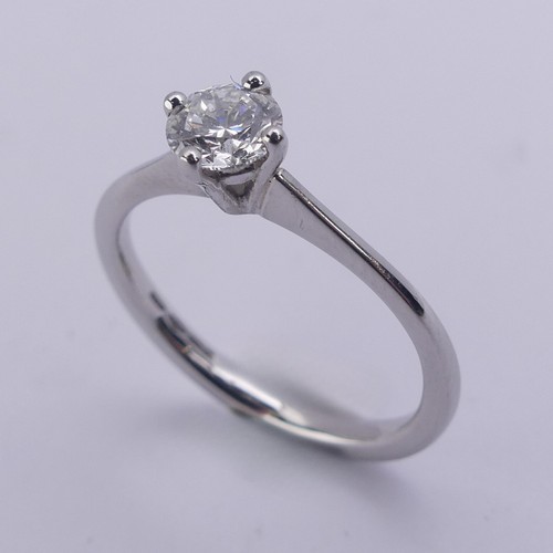 225 - A single stone diamond Ring, the modern brilliant cut stone approx. 0.42ct, mounted in platinum, Siz... 