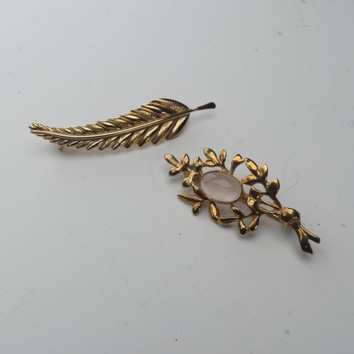 287 - A 9ct yellow gold foliate spray Brooch, set with a cabochon pink moonstone, 4.2cm long, together wit... 