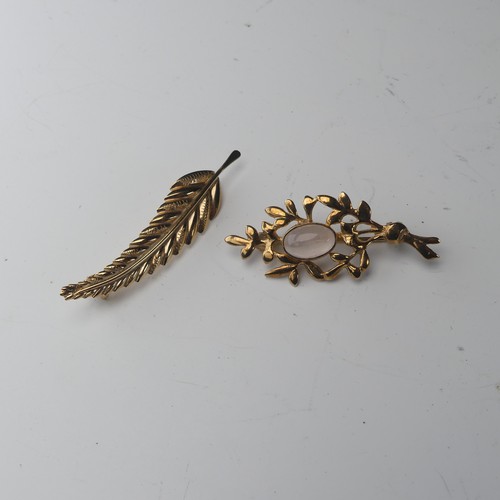 287 - A 9ct yellow gold foliate spray Brooch, set with a cabochon pink moonstone, 4.2cm long, together wit... 