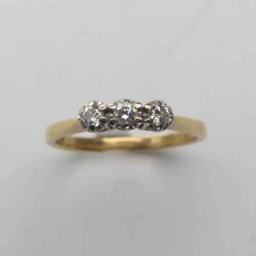 240 - A three stone diamond Ring, total diamond weight approx. 0.25ct, all mounted in 18ct yellow and whit... 