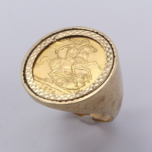 359 - An Elizabeth II gold Sovereign, dated 1974, in 9ct gold ring mount, Size Y, total weight 15.3g.... 