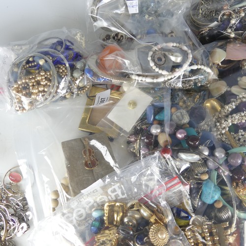 307 - A quantity of modern Costume Jewellery, some silver including a Pandora silver bracelet, an Italian ... 