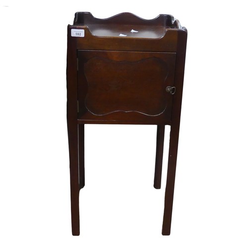 592 - A pair of George III style mahogany bedside Tables/pot Cupboards, square moulded and pierced tray to... 