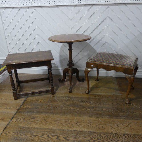 587 - An 18th century style carved oak Table, of small proportions, W 61 cm x H 51 cm x D 43 cm, together ... 