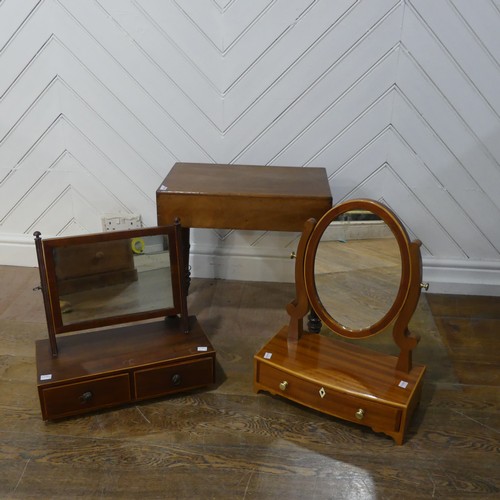 590 - A George III mahogany dressing table/toilet Mirror, W 43 cm x H 43 cm x D 20 cm, together with a rep... 