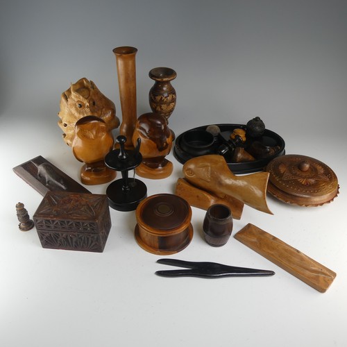 652 - A quantity of 20th century Treen, including ; a root carving in the form of an owl, a bubinga? Vase,... 