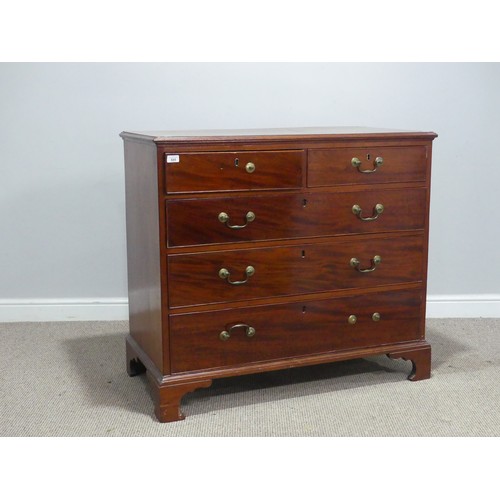 588 - A 19th century mahogany Chest of drawers, raised on bracket feet, W 104 cm x H 92.5 cm x D 53 cm.... 