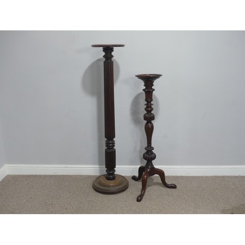 731 - A Victorian mahogany Plant Stand, raised on a reeded column, H 134 cm, together with a carved Victor... 